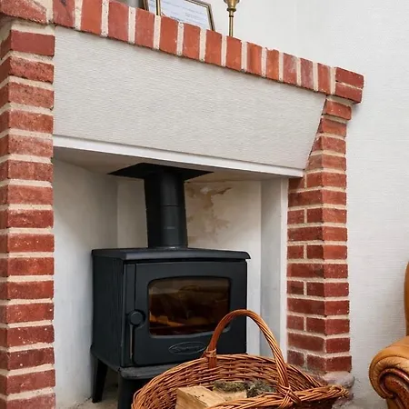 Maison De Charme - A 1 Min - Jardin Prive Pornic