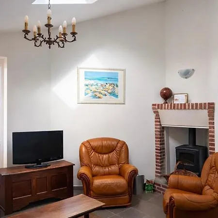 Maison De Charme - A 1 Min - Jardin Prive *