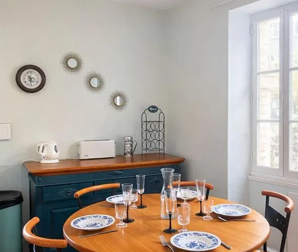 Maison De Charme - A 1 Min - Jardin Prive Holiday home