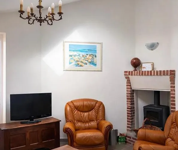 Maison De Charme - A 1 Min - Jardin Prive *